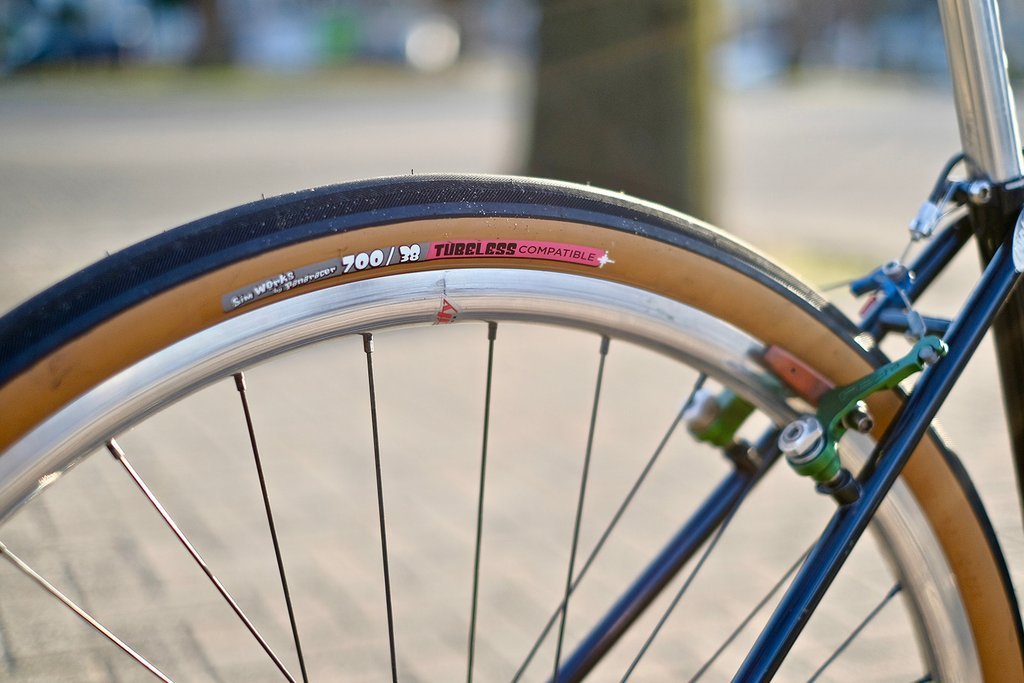 Volummy Tire 700c