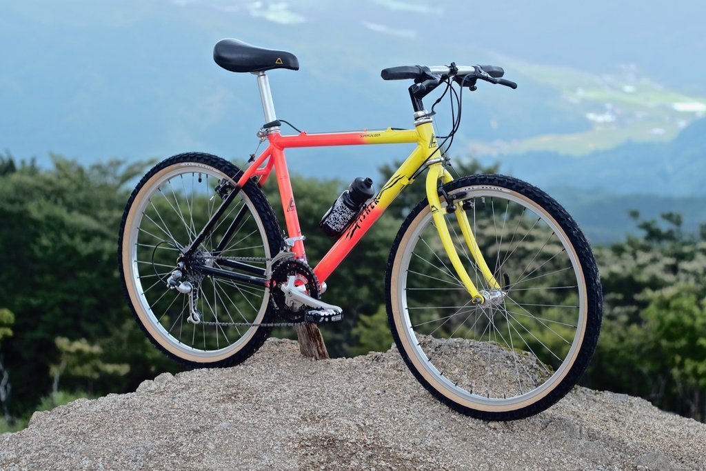 The Homage 26" Tire