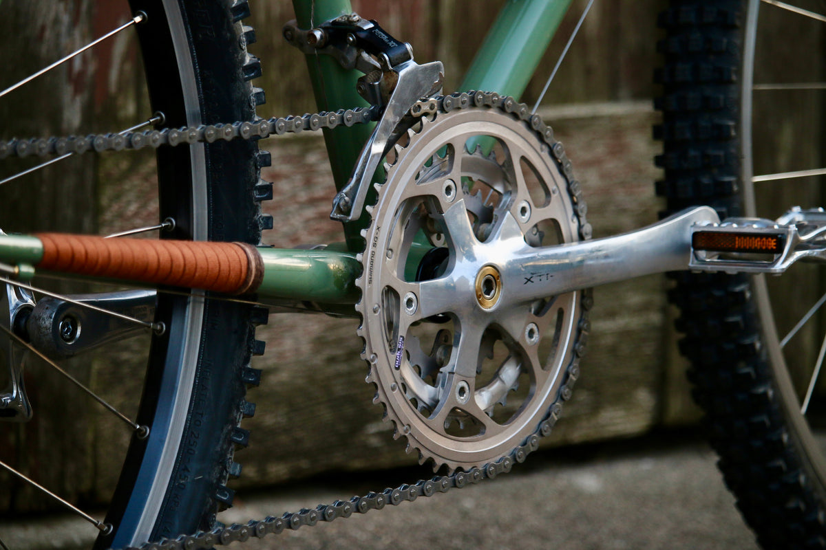 blue bolt gear Blue Lug Brass Crank Bolt Caps