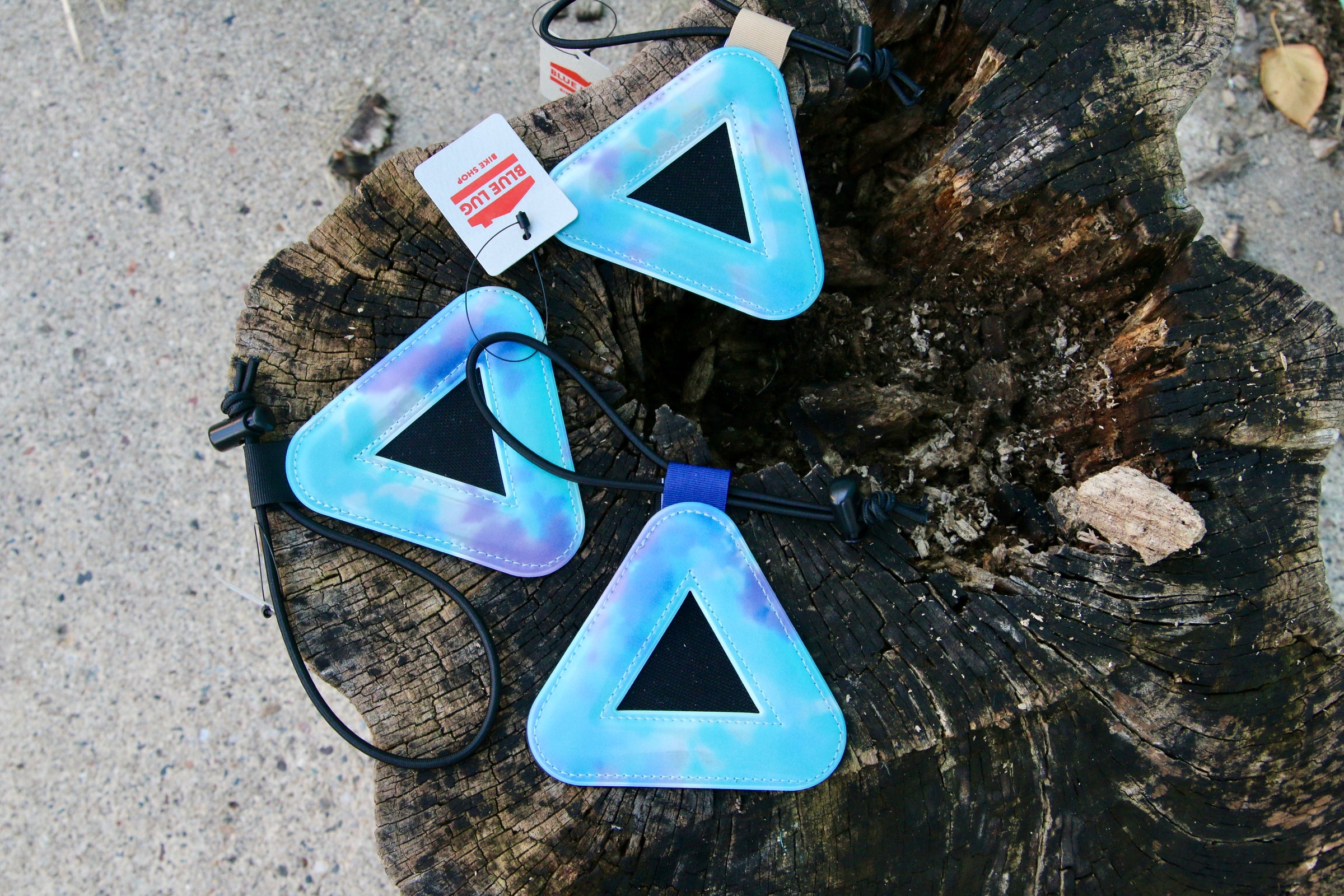 Blue Lug Triangle Reflector – Wilde Bicycle Co.