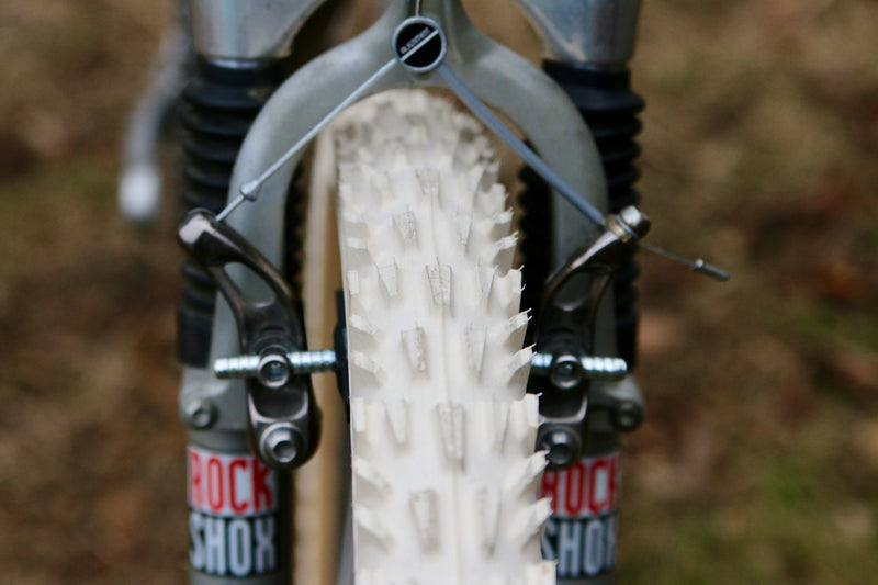 パーツ FAIRWEATHER* dirt lander tire (ivory) FAIRWEATHER* dirt lander tire (ivory) - BLUE LUG GLOBAL ONLINE STORE