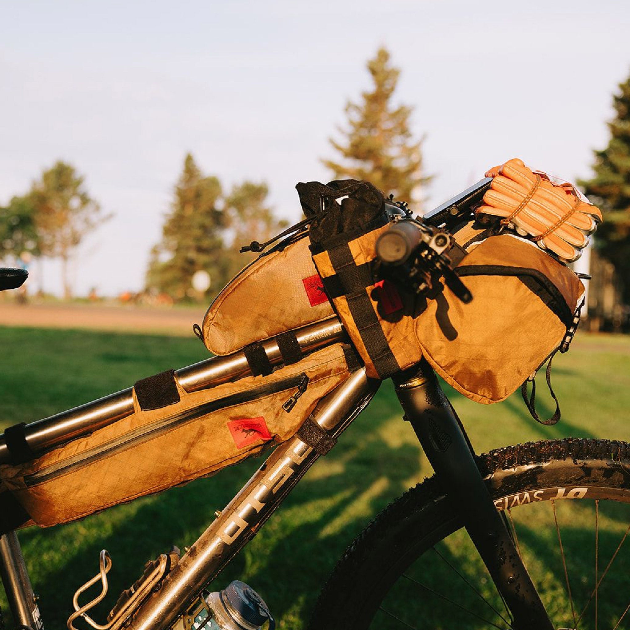 Swift Moxie Top Tube Bag – Wilde Bicycle Co.