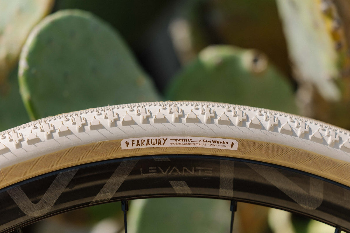 SimWorks x Tomii Cycles 'Faraway' Tire 700c