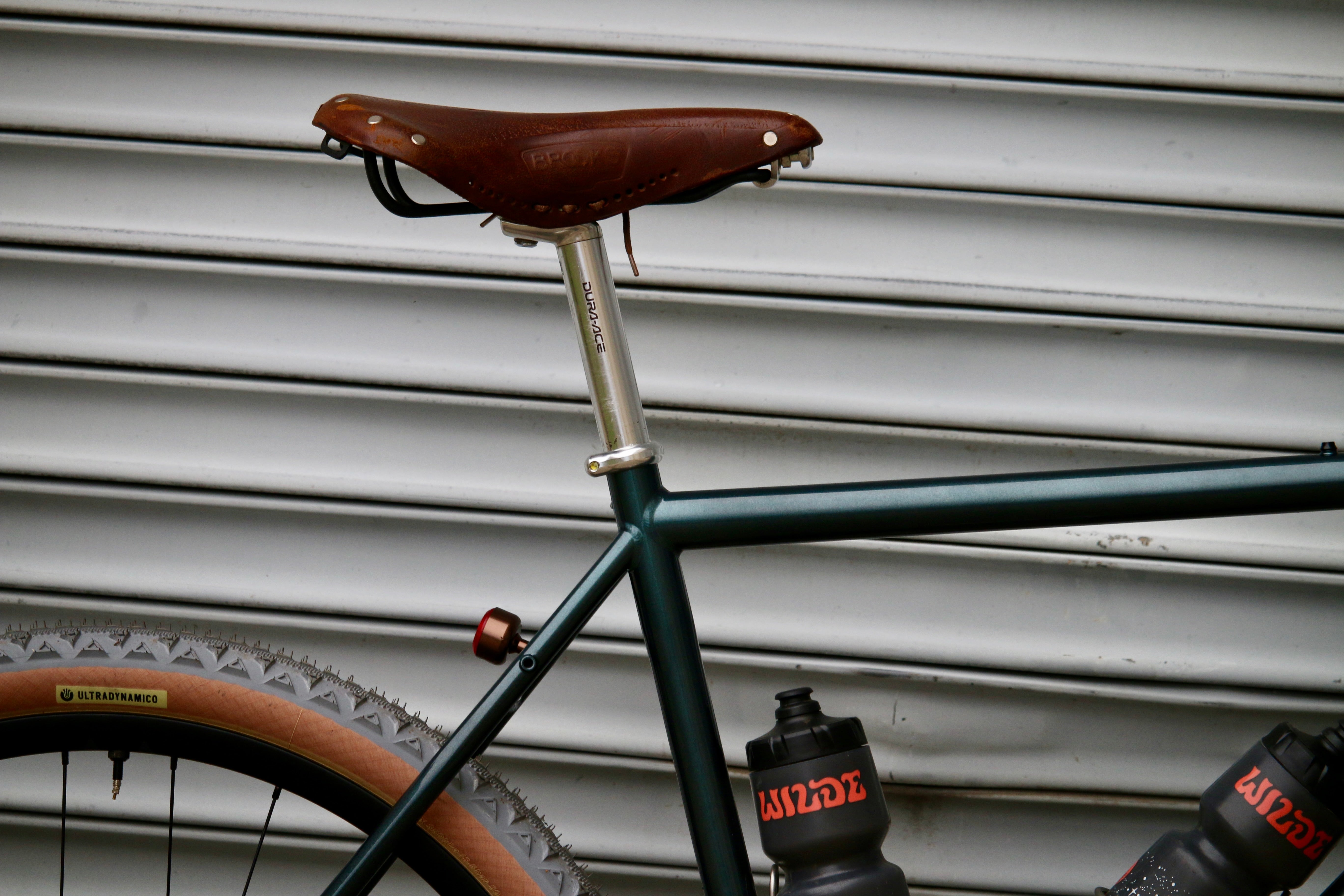 NEIGHBORHOOD BLUE LUG Koma Light