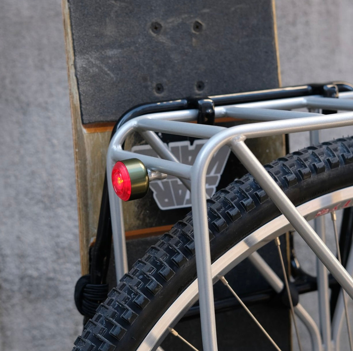 Blue Lug Koma Light Rear