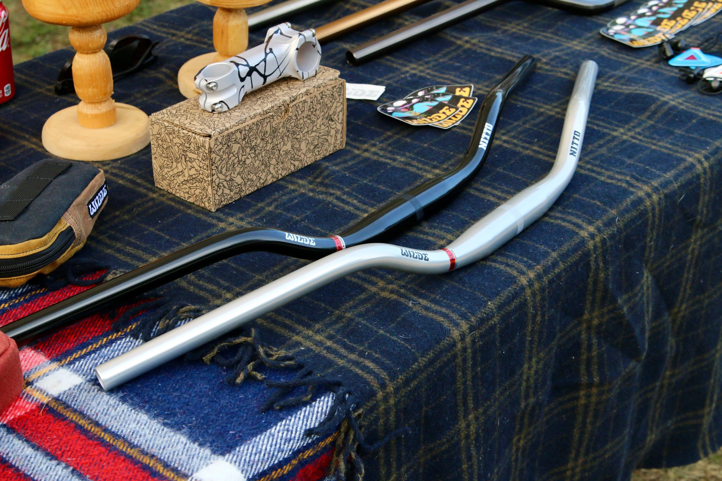 【美品】NITTO B802 riser bar (25.4mm/660mm) NITTO* B802 riser bar (silver/25.4mm/660mm) - BLUE LUG